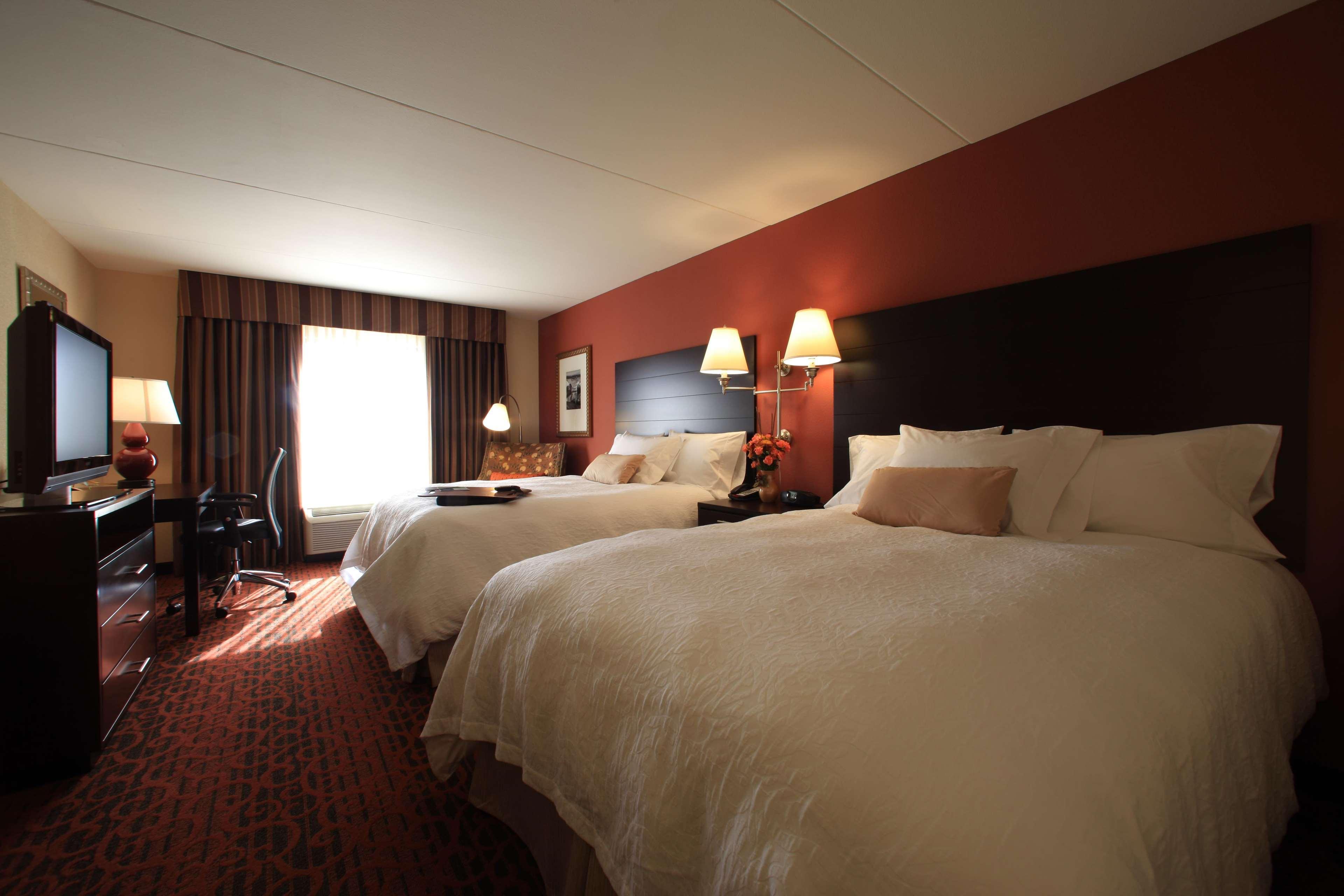 Hampton Inn Atlanta-Canton Habitación foto