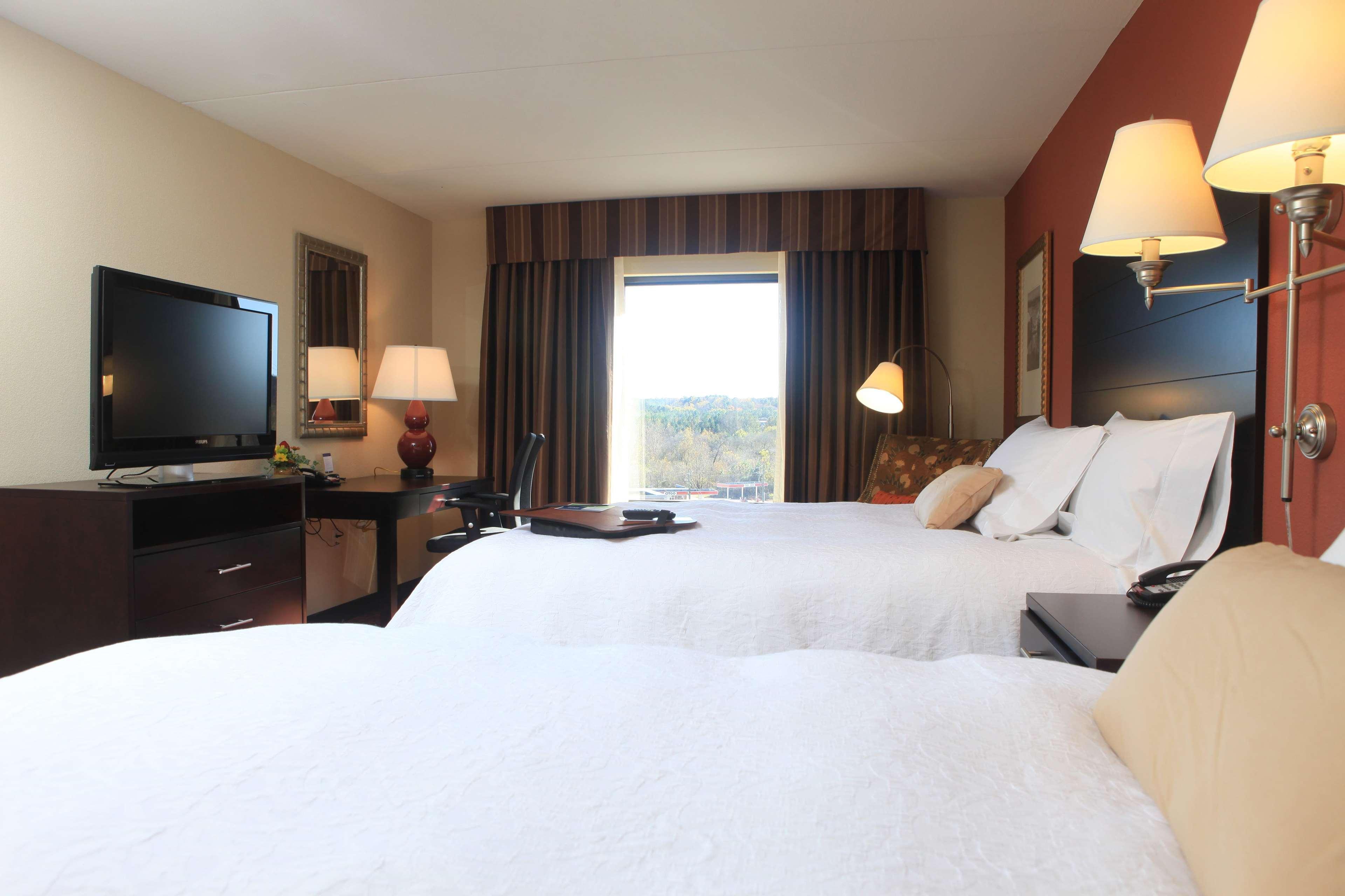 Hampton Inn Atlanta-Canton Habitación foto